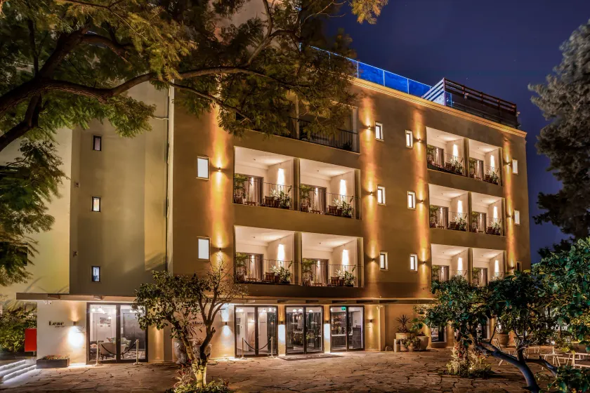 Lear Sense Hotel - Image 1