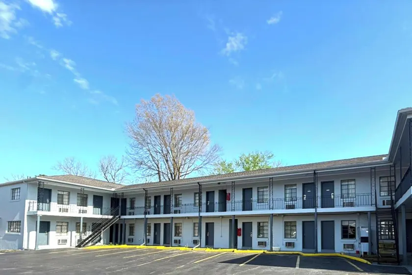 Railroad Inn Amory Near Tupelo MS - Image 1