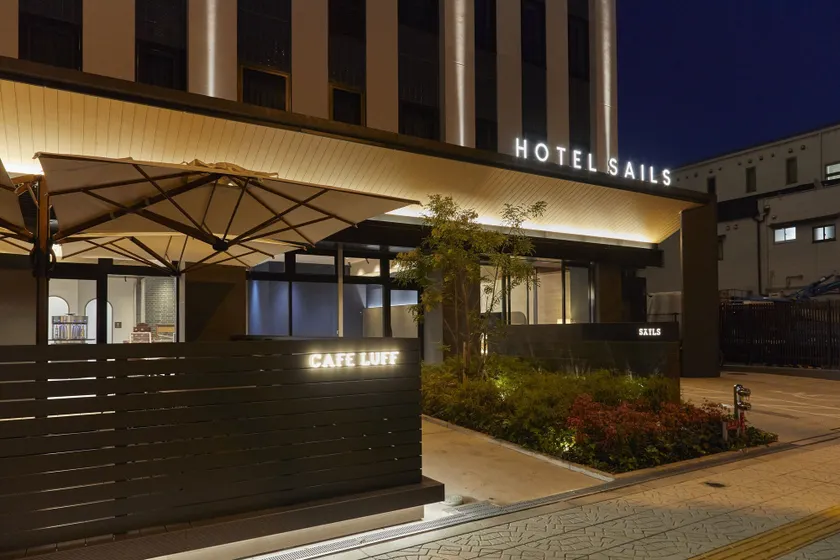 HOTEL SAILS - Image 1