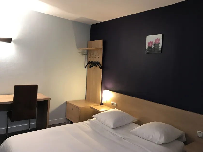Tipi Hôtel - Image 1