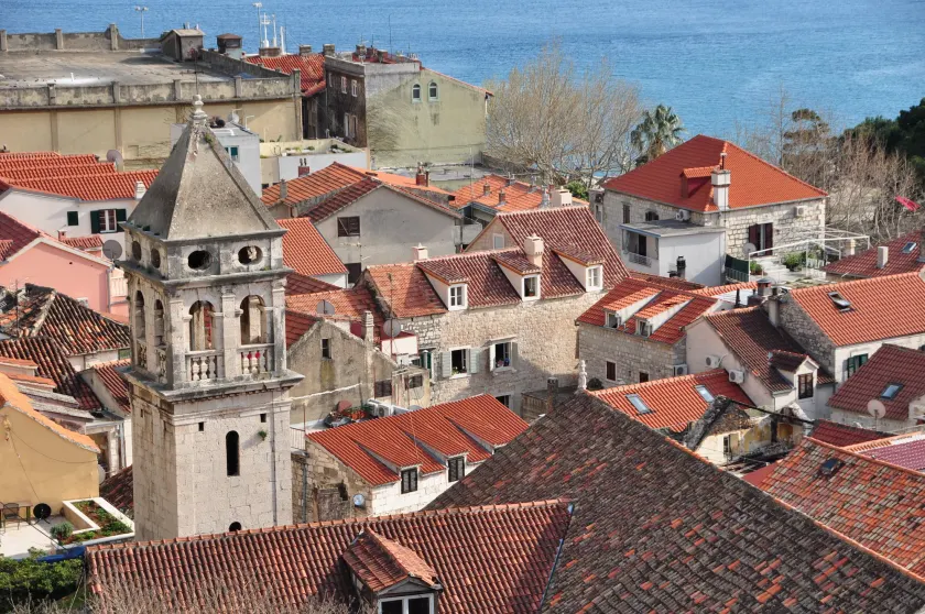 Villa Mama - Traditional Apartments in Omis, free parking - Image 1