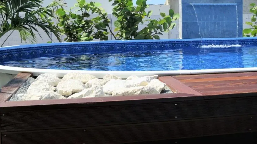 Turquoise Villa - Image 1