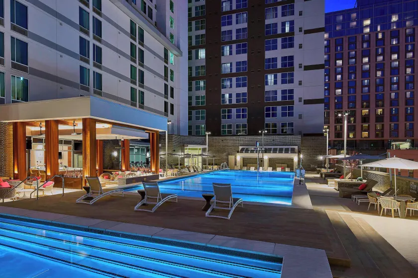 Residence Inn by Marriott Nashville Downtown/Convention Center - Image 1