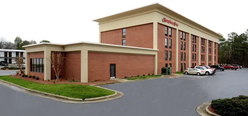 Hampton Inn Roxboro - Image 1