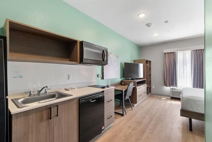 ECHO Suites Extended Stay by Wyndham Houston Katy West - Image 1