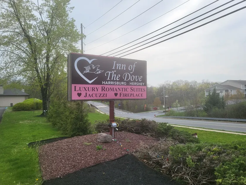 Inn of the Dove Harrisburg-Hershey Romantic Suites - Image 1