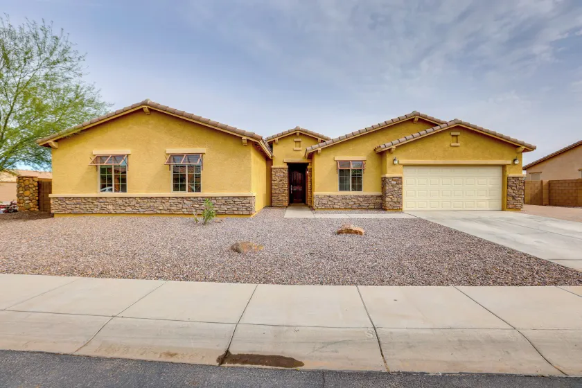 Furnished Patio! Retreat 12 Mi to Dtwn Phoenix - Image 1