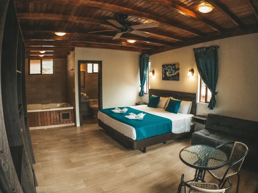 Toucan Platinum Suites Aparthotel - Image 1