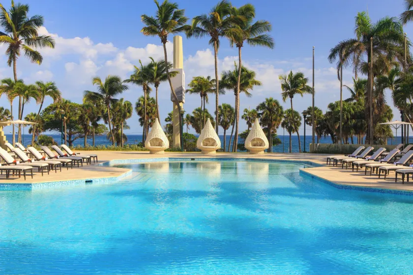 Renaissance Santo Domingo Jaragua Hotel & Casino - Image 1