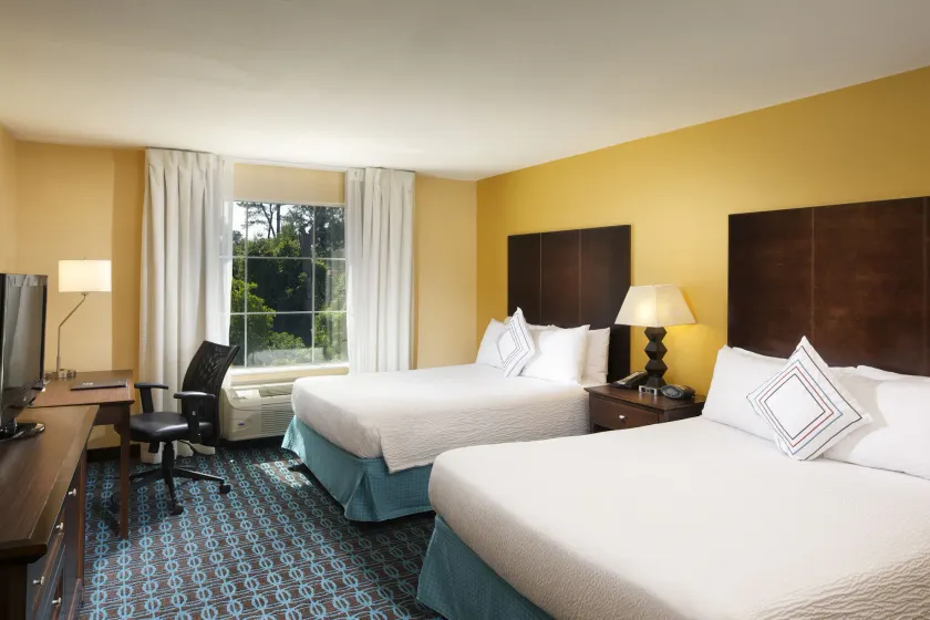 Fairfield Inn & Suites Houston Intercontinental Airport - Image 1