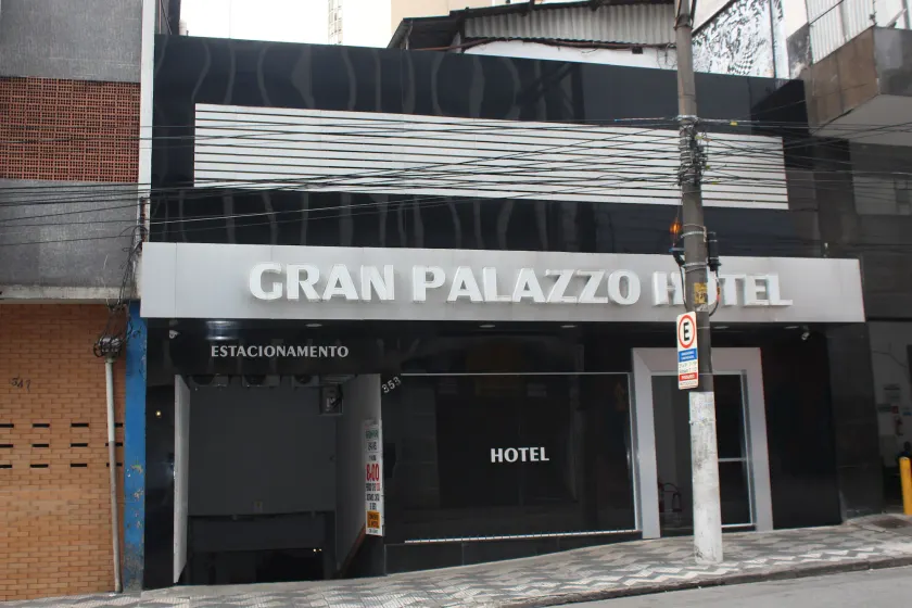 Gran Palazzo Hotel - 2 Min do Metrô República - Image 1