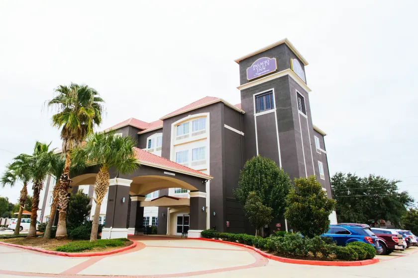 Palacio Royale Inn Signature Katy - Image 1