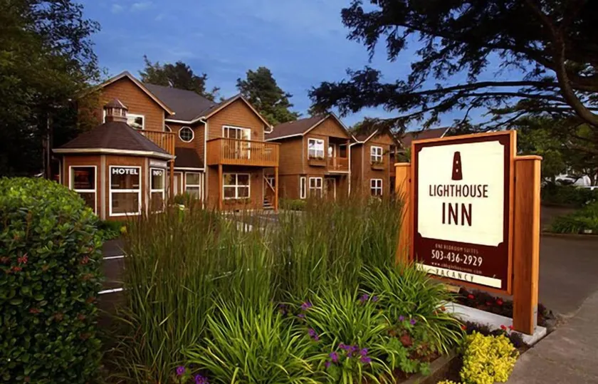 Lighthouse Inn - Image 1