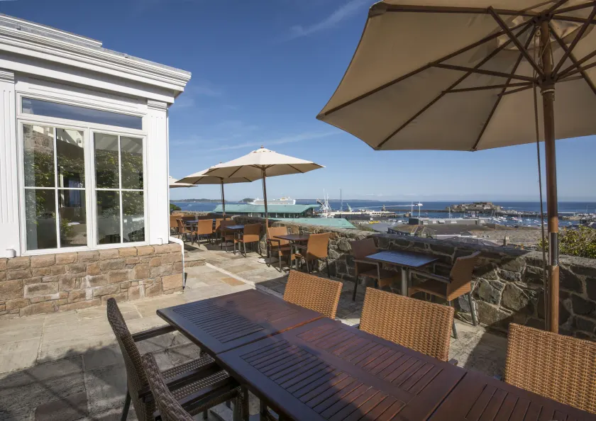La Fregate Hotel - Image 1