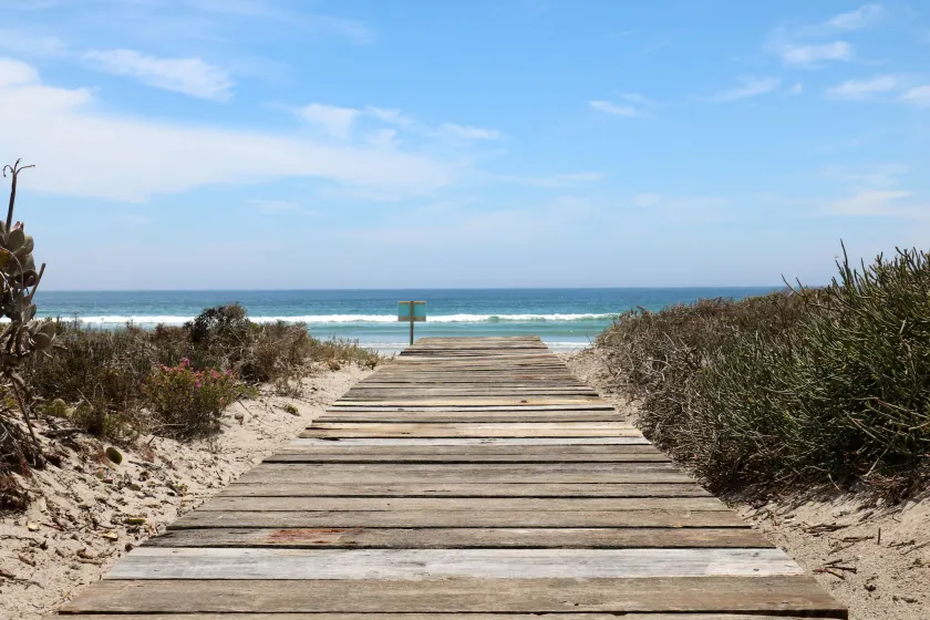 Baywatch Guest House - Image 1