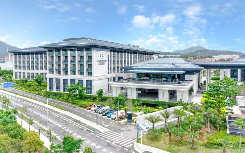 Grand Skylight Int' Hotel Pingshan - Image 1