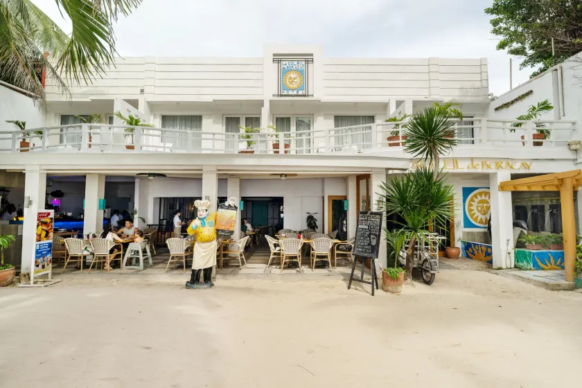 Le Soleil de Boracay Hotel - Image 1