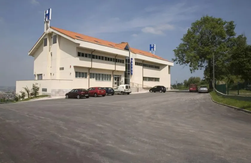 Hotel Palacio de Asturias - Image 1