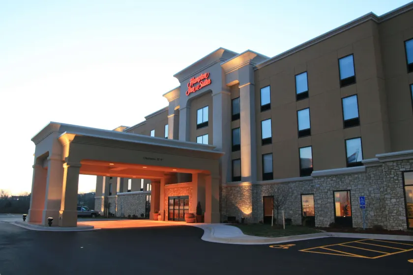 Hampton Inn & Suites St. Louis/South I-55 - Image 1