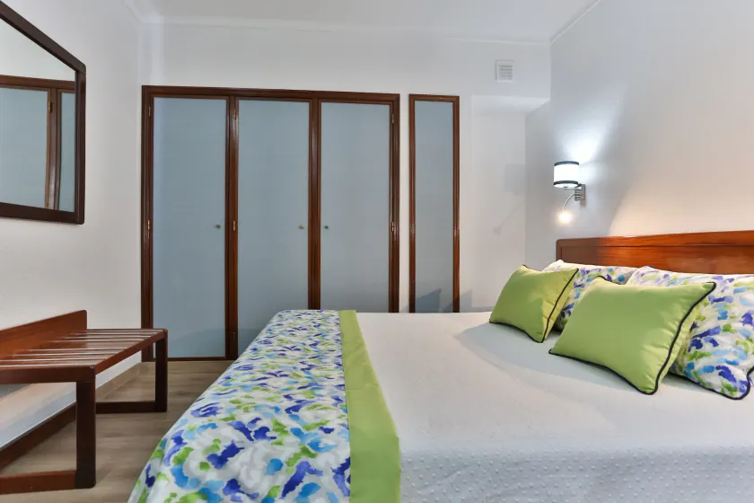Hotel Arangues - Image 1