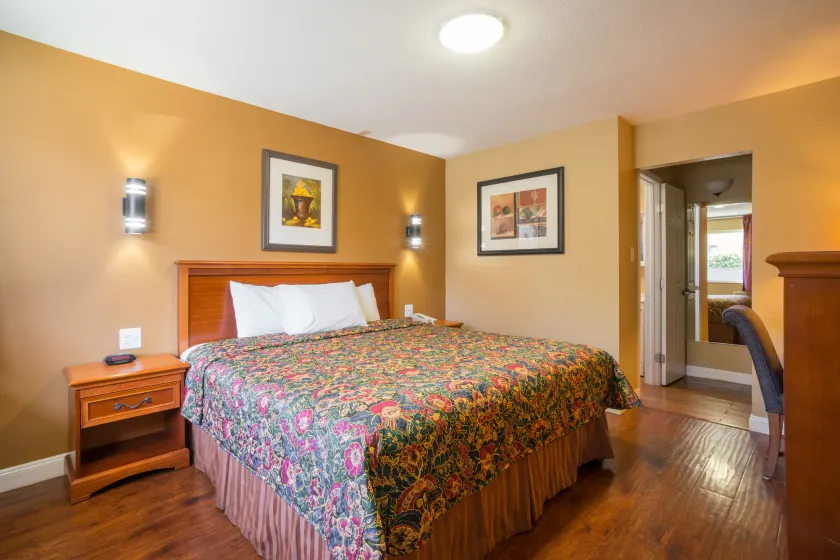 Marina Inn Berkeley - Image 1