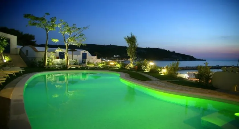 Hotel Elisa - Spiaggia Privata Inclusa - Image 1