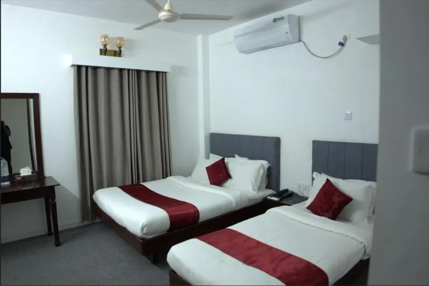 Grand Emarah Hotel and Restaurant - Room