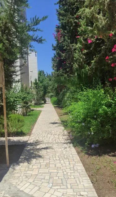 Elegant 2BR Apartment in Yasmine Hammamet - Image 1