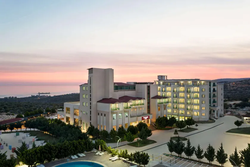 Ramada Resort By Wyndham Kizkalesi - Image 1