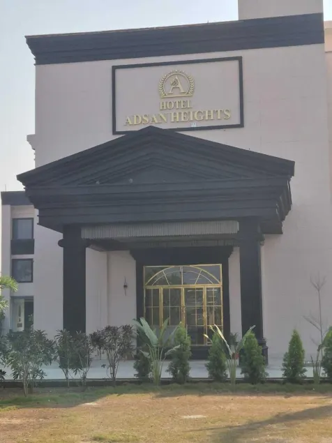 Hotel Adsan Heights - Image 1