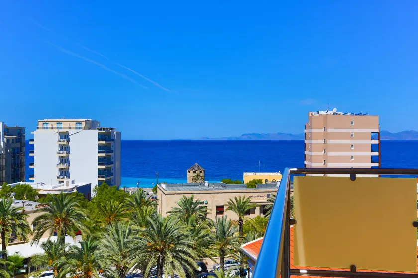 Rodian Gallery Hotel Apartments - Image 1