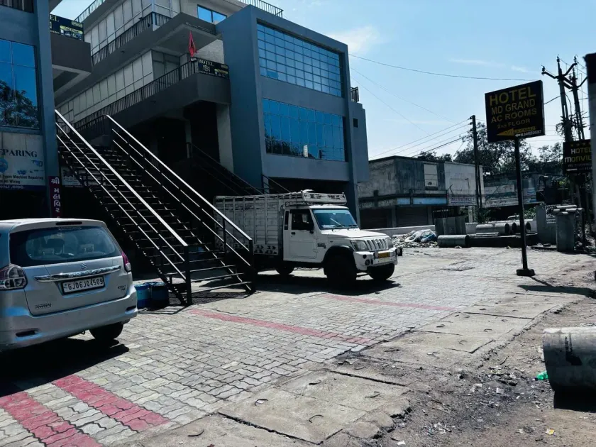 Hotel MD Grand - Image 1