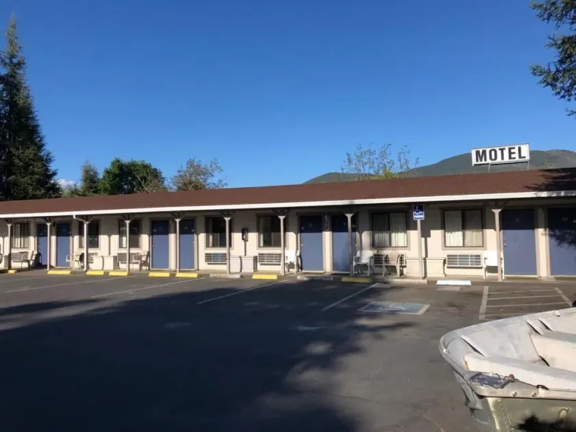Kelseyville Motel - Image 1