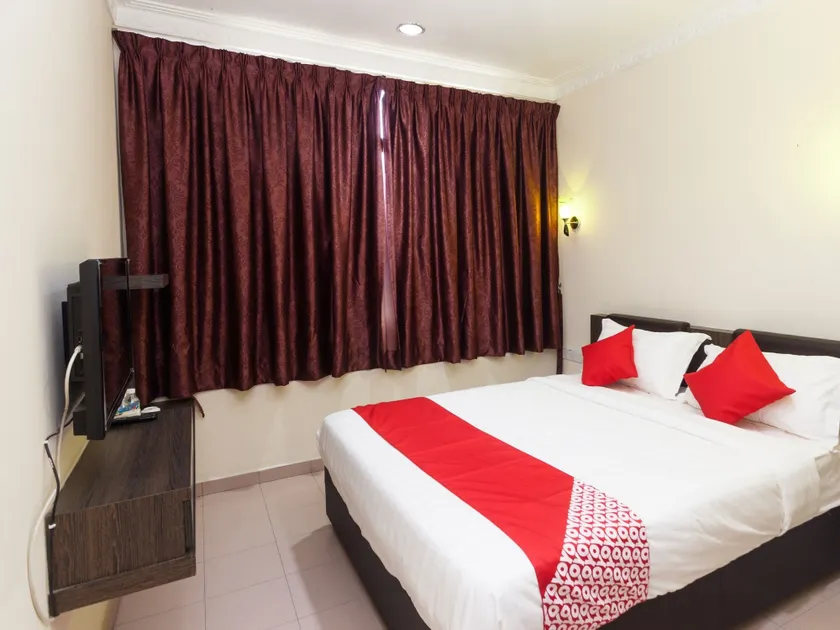 T P Hotel - Image 1