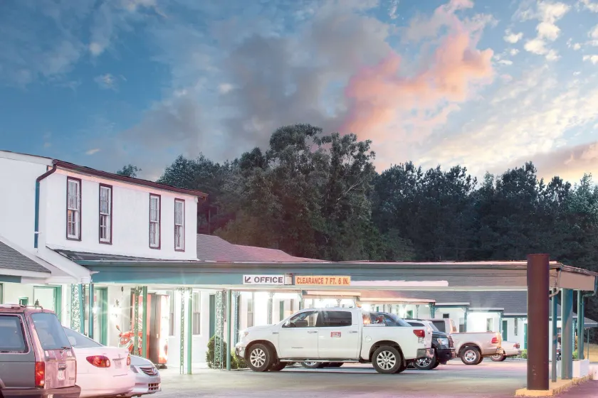 Knights Inn Emporia - Image 1