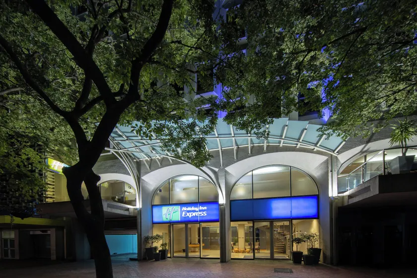 Holiday Inn Express Cape Town City Centre by IHG - Image 1