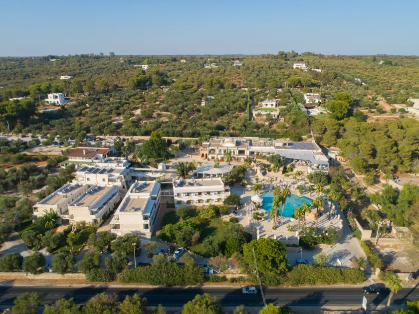 Eden Resort Country - Image 1