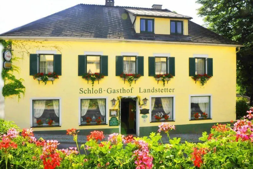 Schlossgasthof - Image 1