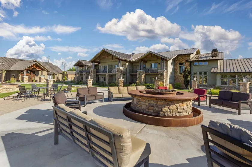 Best Western Plus High Country Inn - Image 1