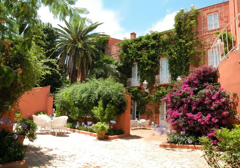 Hotel Boutique Conde de la Corte - Image 1