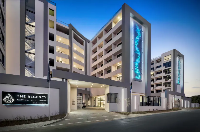 REGENCY APARTMENT HOTEL-ST@Y - Image 1