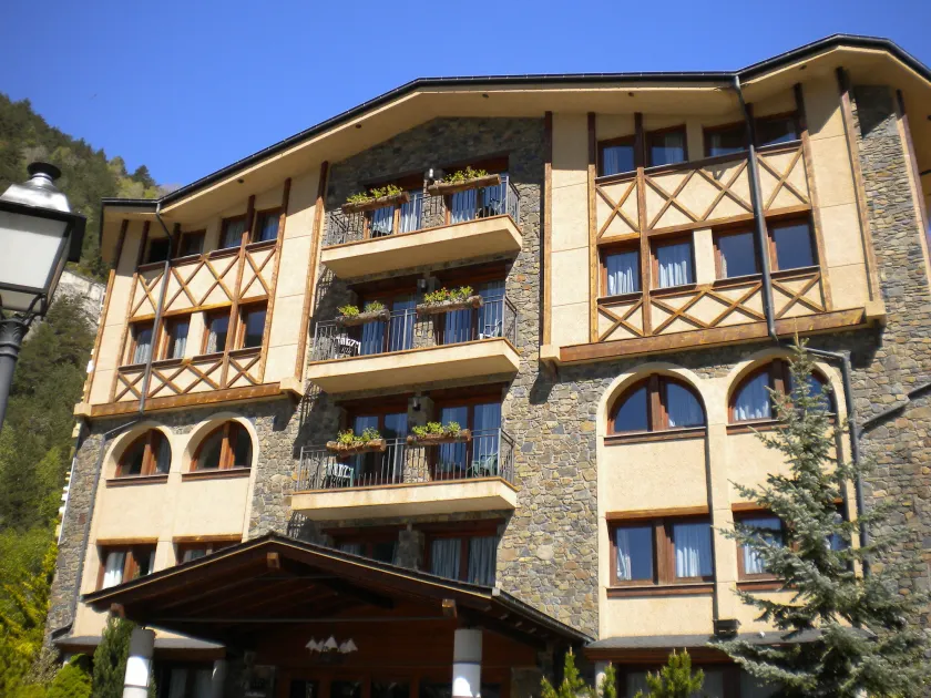 Hotel Xalet Verdú - Image 1
