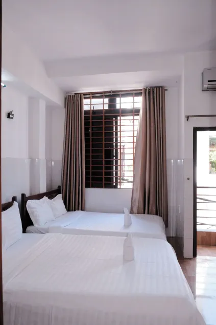 SH Hotel & Motorbikes For Rent - Image 1