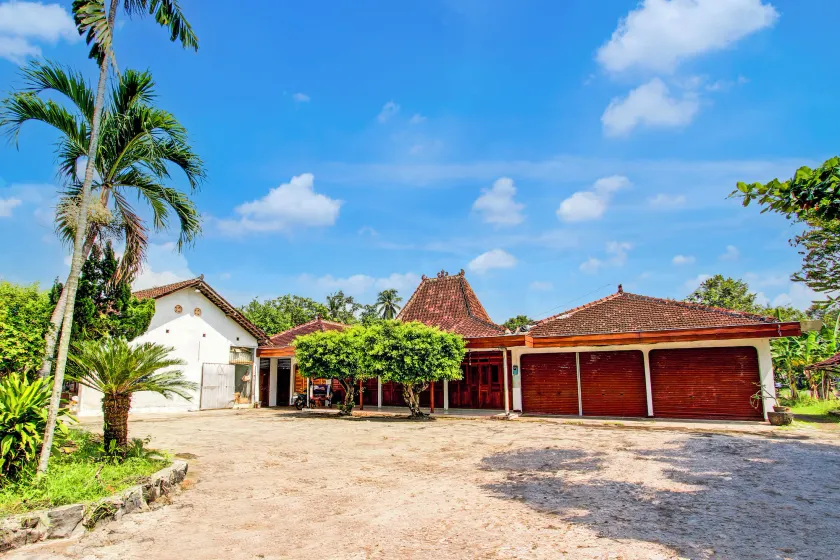 Hotel O Joglo Menoreh Resto & Homestay - Image 1