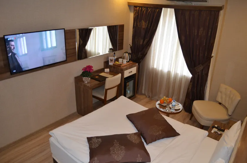Otel Le Grand - Image 1