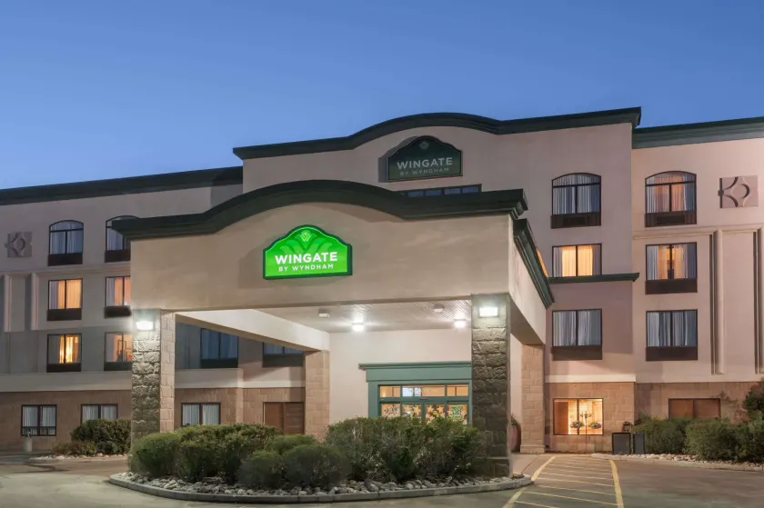 Wingate by Wyndham - Edmonton West - Image 1