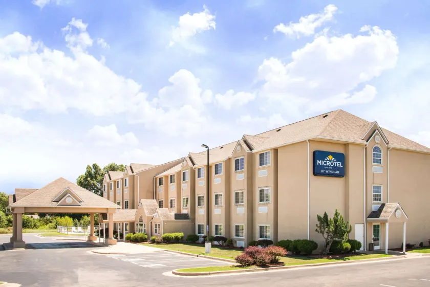 Microtel Inn & Suites Claremore Route 66 - Image 1
