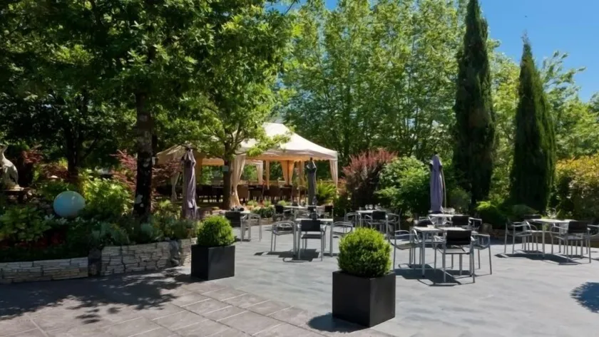 Hotel Aretxarte - Image 1