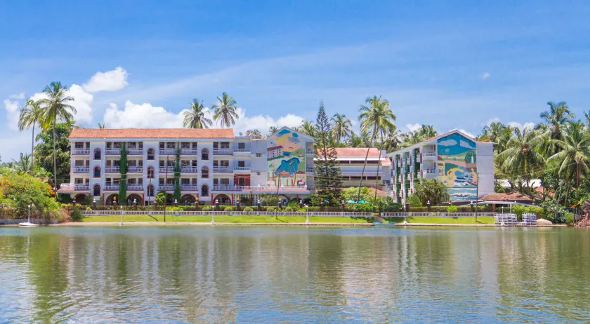 Resorte Marinha Dourada - Image 1