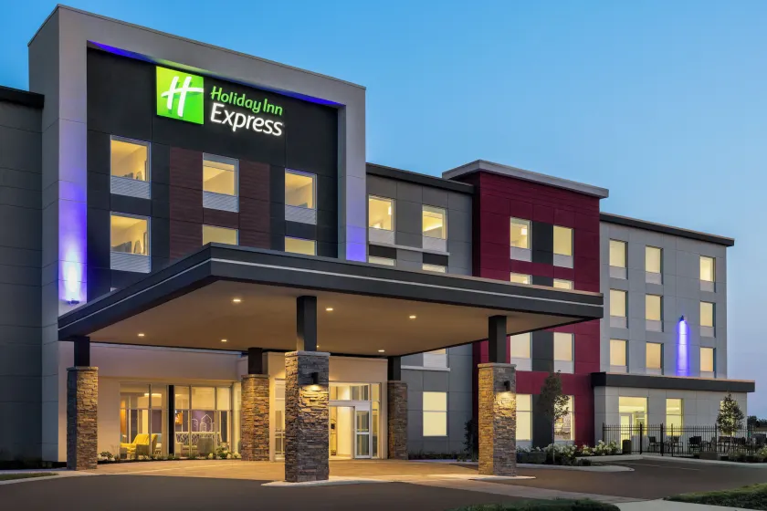 Holiday Inn Express - Strathroy by IHG - Image 1